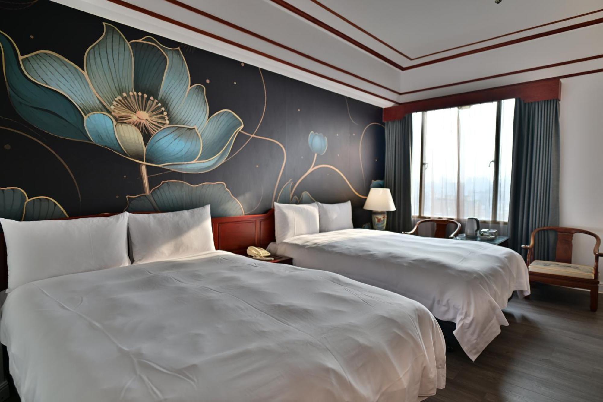 T Hotel Taichung Exterior photo